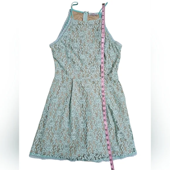 Dainty Hooligan Women's Mint Lace Skater Dress Medium Lined Floral Party Cute - Picture 6 of 7